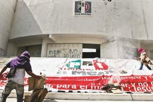 Segob cede ante la CNTE; maestros seguir�n boicot